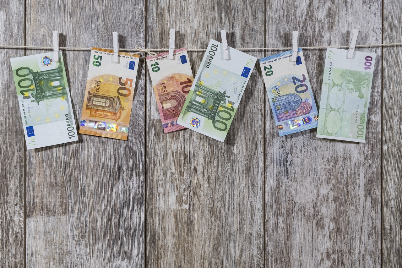 Umowy kredytowe w euro – czy pójdą w ślad za frankowymi?