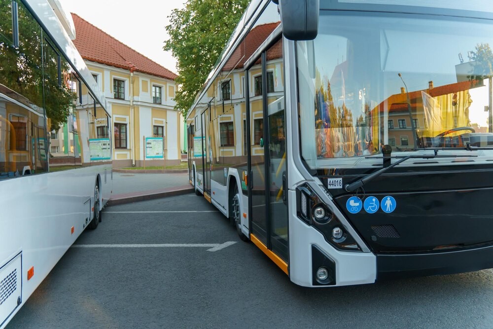 Rewitalizacja przystanku „Marszałkowska” – nowa nawierzchnia i lepsze bezpieczeństwo!