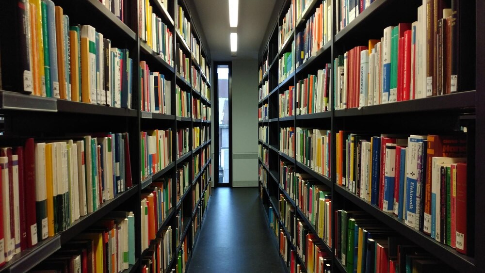Literacka podróż z Michałem Rusinkiem w Mosińskiej Bibliotece