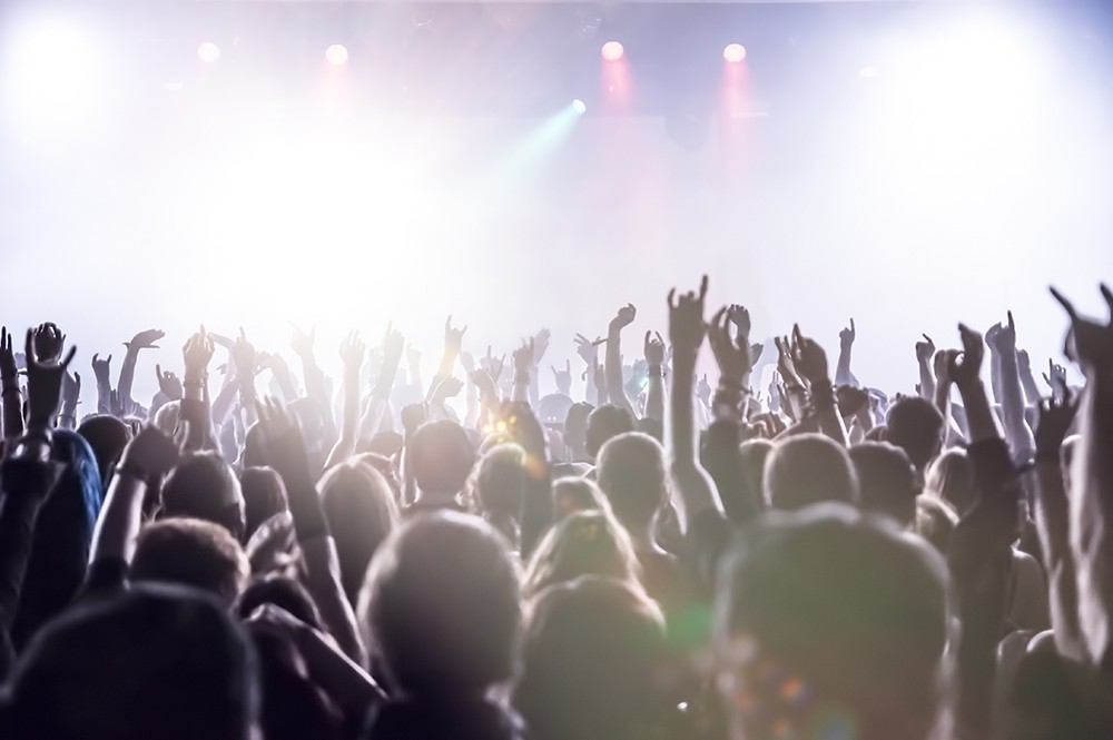 Muzyczne Doznania w Dworze Skrzynki z Iwoną Loranc!
